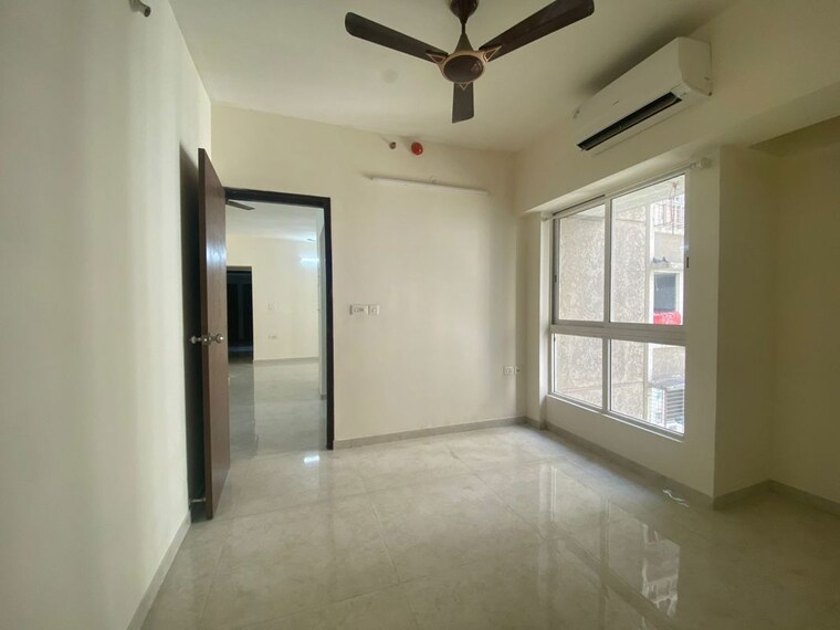 Room, lodha-amara 1 Bedroom 650 Sq.Ft. Apartment In Kolshet Road Thane 10645628