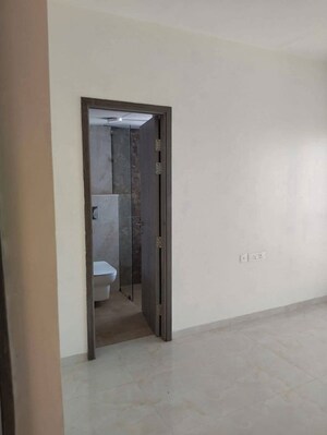 Room in 1 BHK Apartment at IM Applaud 38, Goregaon East – for Rent