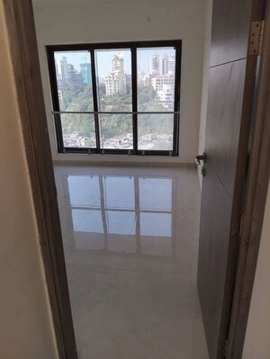 Room in 1 BHK Apartment at IM Applaud 38, Goregaon East – for Rent