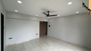 Room in 3 BHK Apartment at Lady Ratan Tower, Worli – for Rent