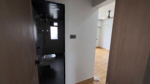 Room in 3 BHK Apartment at Lady Ratan Tower, Worli – for Rent