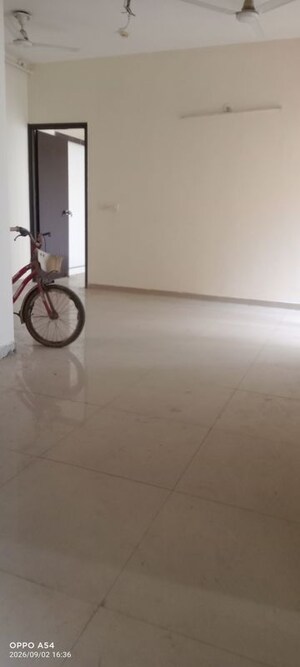 3 BHK Apartment For Rent in Mahagun Mywoods, Sector 16c Greater Noida