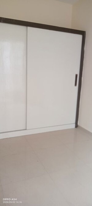 Room in 3 BHK Apartment at Mahagun Mywoods, Sector 16c Greater Noida – for Rent