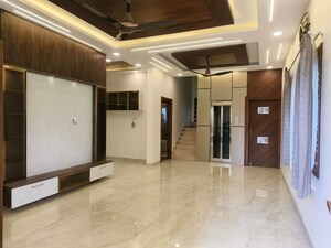 Room in 5 BHK Independent House at Jakkuru – for Sale