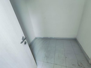 Bathroom in 5 BHK Apartment at Birla Navya, Sector 63a – for Rent
