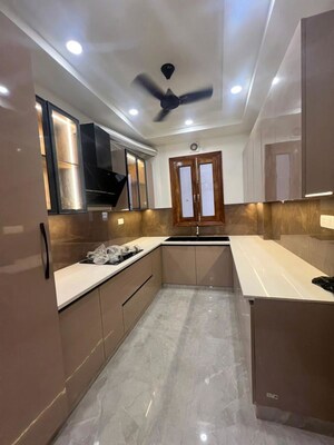 Kitchen in 3 BHK Builder Floor at BPTP Park 81, Sector 81 – for Sale