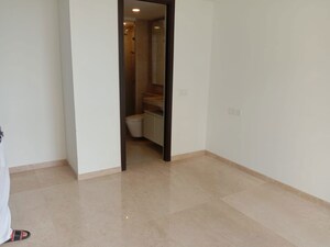 Room in 2 BHK Apartment at Hiranandani Zen Atlantis, Powai – for Rent