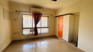 Room in 2 BHK Apartment at Hiranandani Zen Atlantis, Powai – for Rent
