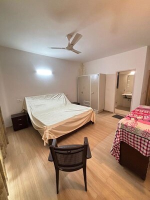 Bedroom in 3 BHK Builder Floor at DLF Central Square, North Mullanpur – for Sale