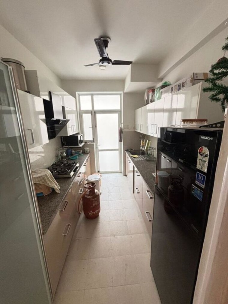 Team Area, dlf-central-square 3 Bedroom 1880 Sq.Ft. Builder Floor In North Mullanpur Chandigarh 10645722