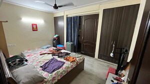 Bedroom in 3 BHK Builder Floor at Green Park – for Rent