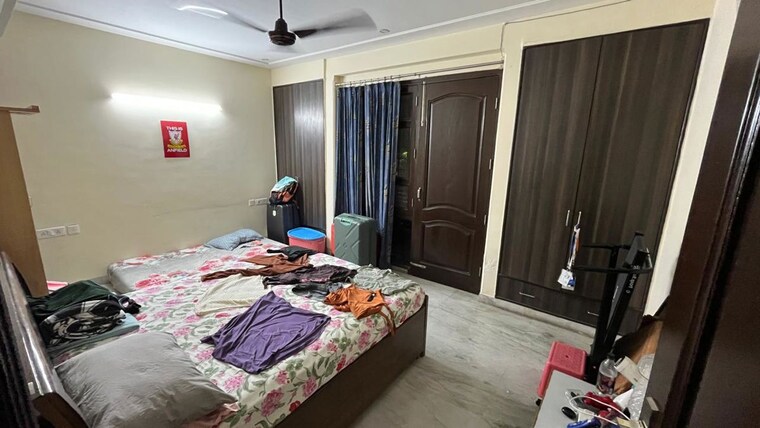 Bedroom, green park 3 Bedroom 200 Sq.Yd. Builder Floor In Green Park Delhi 10645741