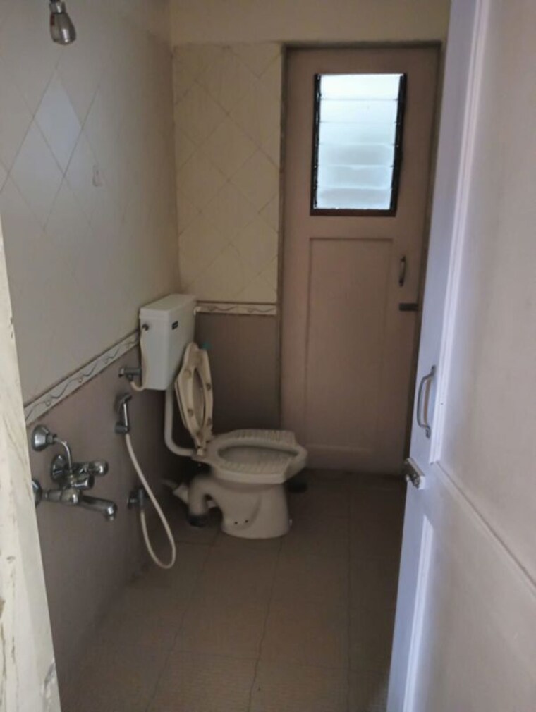 Bathroom, vijay-annex-31 2 Bedroom 750 Sq.Ft. Apartment In Waghbil Thane 10645753