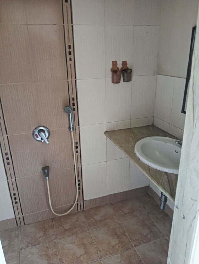 Bathroom, vijay-annex-31 2 Bedroom 750 Sq.Ft. Apartment In Waghbil Thane 10645753