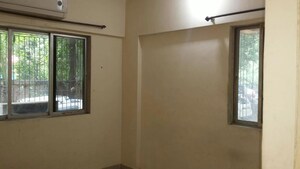 Room in 2 BHK Apartment at Sai Palace CHS, Owale – for Rent