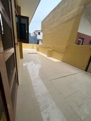 Kitchen in 3 BHK Villa at Sector 21 – for Rent