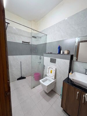 Bathroom in 2 BHK Builder Floor at Rajpur Road – for Rent
