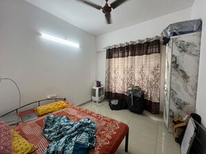 Bedroom in 2 BHK Apartment at Amanora Victory Towers, Hadapsar – for Rent