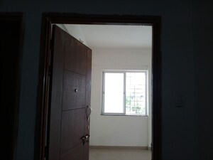 Room in 1 BHK Apartment at Kohinoor Iris Park, Hadapsar – for Sale