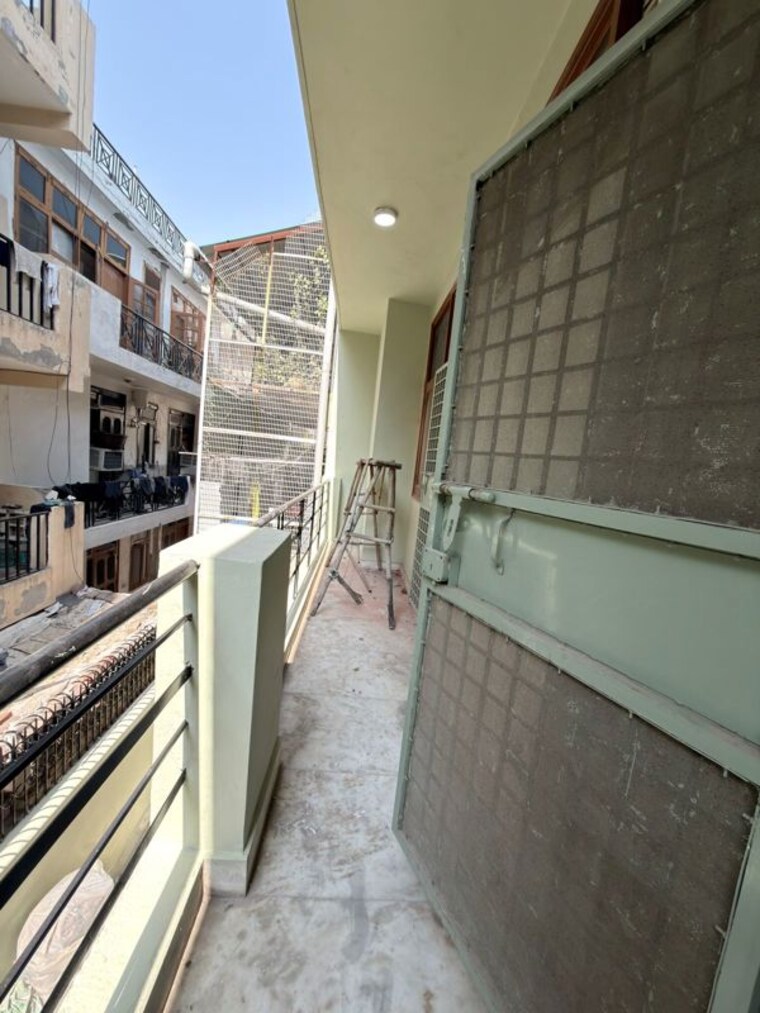Balcony, sector 21 3 Bedroom 2000 Sq.Ft. Villa In Sector 21 Gurgaon 10645818