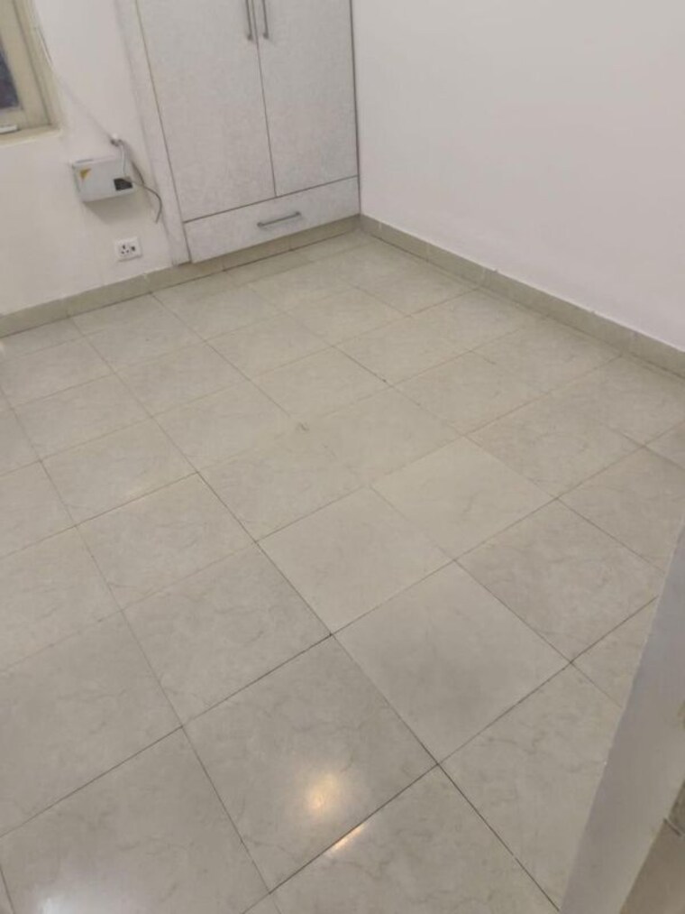 Room, tulip-orange 3 Bedroom 1450 Sq.Ft. Apartment In Sector 70 Gurgaon 10645849