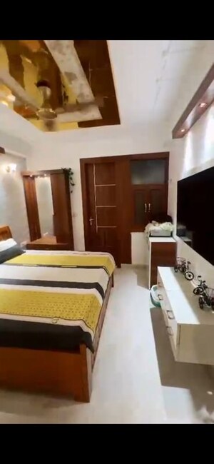 Bedroom in 4 BHK Apartment at Shaheen Bagh – for Sale