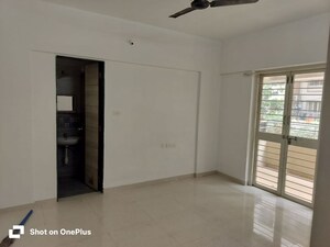Room in 2 BHK Apartment at Bavdhan – for Rent