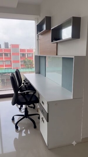  Office Space For Rent in Chembur
