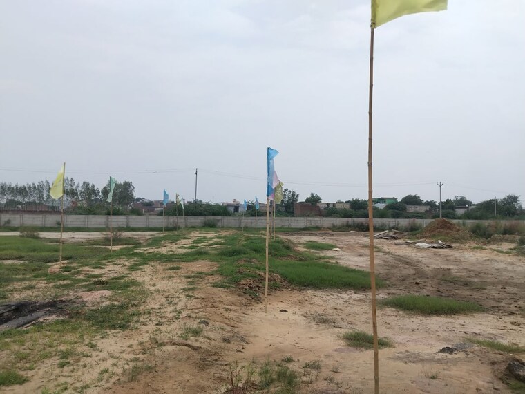 undefined, mathura cantonment  100 Sq.Yd. Plot In Mathura Cantonment Mathura 10645884