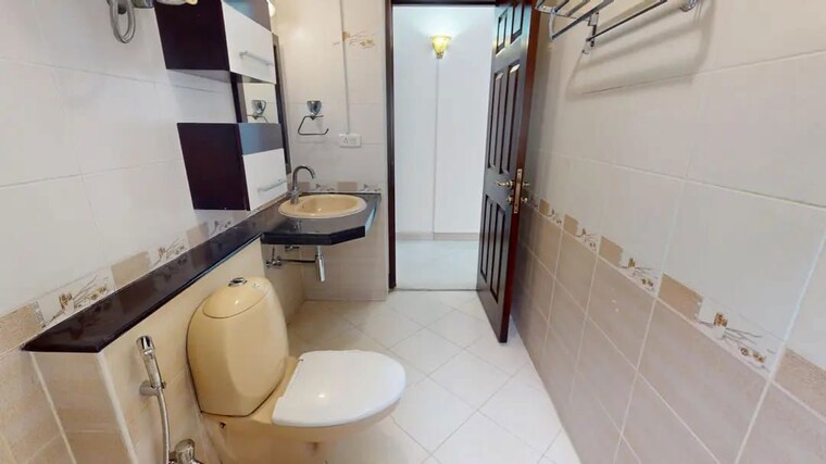 Bathroom, sobha-jasmine 3 Bedroom 2057 Sq.Ft. Apartment In Bellandur Bangalore 10638061