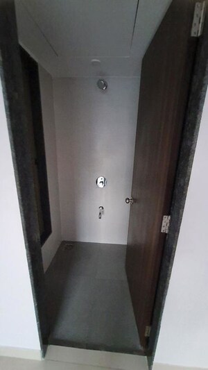 Room in 2 BHK Apartment at Damji Shamji Mahavir Spring Tulip Phase 1, Pokhran Road No Two – for Rent