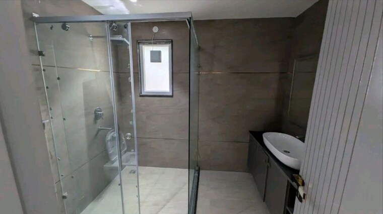 Bathroom, sector 77 3 Bedroom 2250 Sq.Ft. Builder Floor In Sector 77 Faridabad 10646023