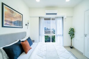 Bedroom in 2 BHK Apartment at Aspen Park, Goregaon East – for Sale