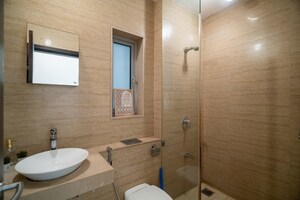 Bathroom in 3 BHK Apartment at Oberoi Exquisite Goregaon, Goregaon East – for Sale