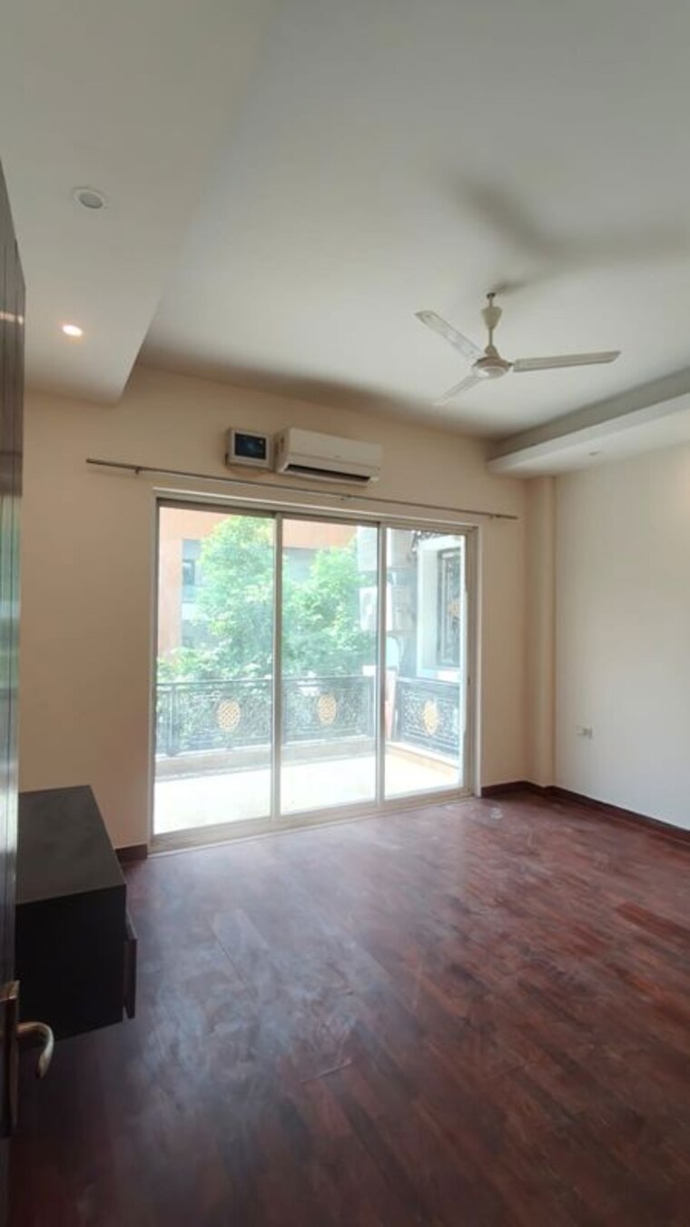Room, ansal-api-esencia-wood-winds 3 Bedroom 2700 Sq.Ft. Builder Floor In Sector 67 Gurgaon 10646104