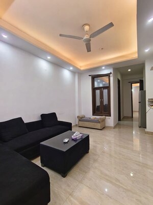 2 BHK Apartment For Rent in Saket