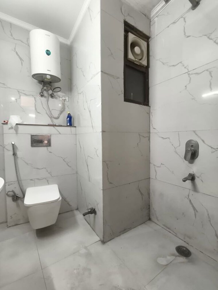 Bathroom, saket 2 Bedroom 1200 Sq.Ft. Apartment In Saket Delhi 10646042