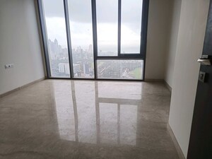 Room in 3 BHK Apartment at Piramal Mahalaxmi, Mahalaxmi – for Rent