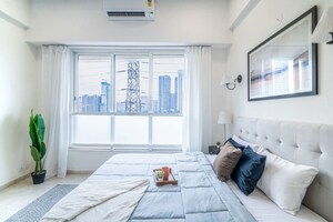 Bedroom in 3 BHK Apartment at Kalpataru Radiance, Goregaon West – for Sale