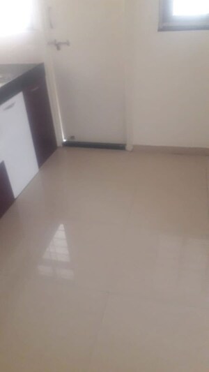 Room in 3 BHK Apartment at Rolling Hills ABC, Baner – for Rent