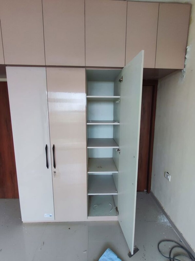 Bathroom, pyramid-midtown 2 Bedroom 800 Sq.Ft. Apartment In Sector 59 Gurgaon 10646160
