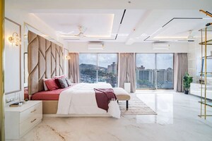 Team Area in 3 BHK Apartment at Kanakia Silicon Valley, Powai – for Sale