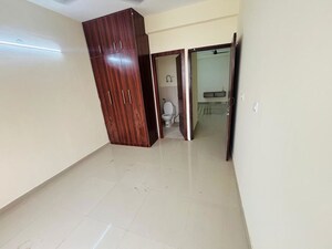 Room in 2 BHK Apartment at Pyramid Midtown, Sector 59 – for Rent