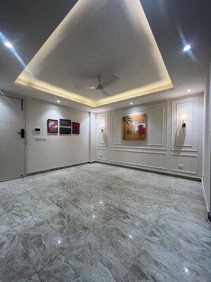 2 BHK Builder Floor For Rent in Saket