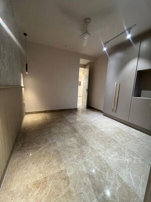 Room in 2 BHK Builder Floor at Saket – for Rent