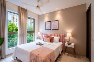 Bedroom in 1 BHK Apartment at Hiranandani Regent Hill, Powai – for Sale