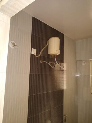 Bathroom in 3 BHK Apartment at Nalinottam Residency, Pashan Sus Road – for Rent