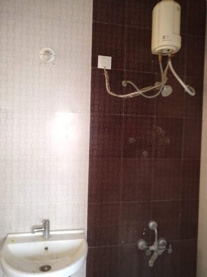 Bathroom in 3 BHK Apartment at Nalinottam Residency, Pashan Sus Road – for Rent