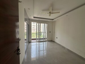 Room in 3 BHK Builder Floor at Ansal Esencia-Mulberry Homes, Sector 67 – for Rent