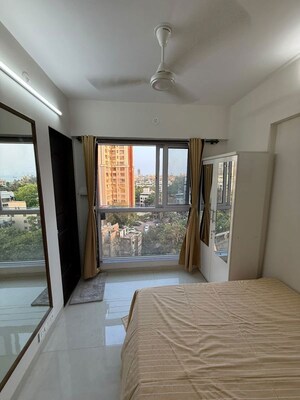 Room in 1 BHK Apartment at New Ocean View, Andheri West – for Sale